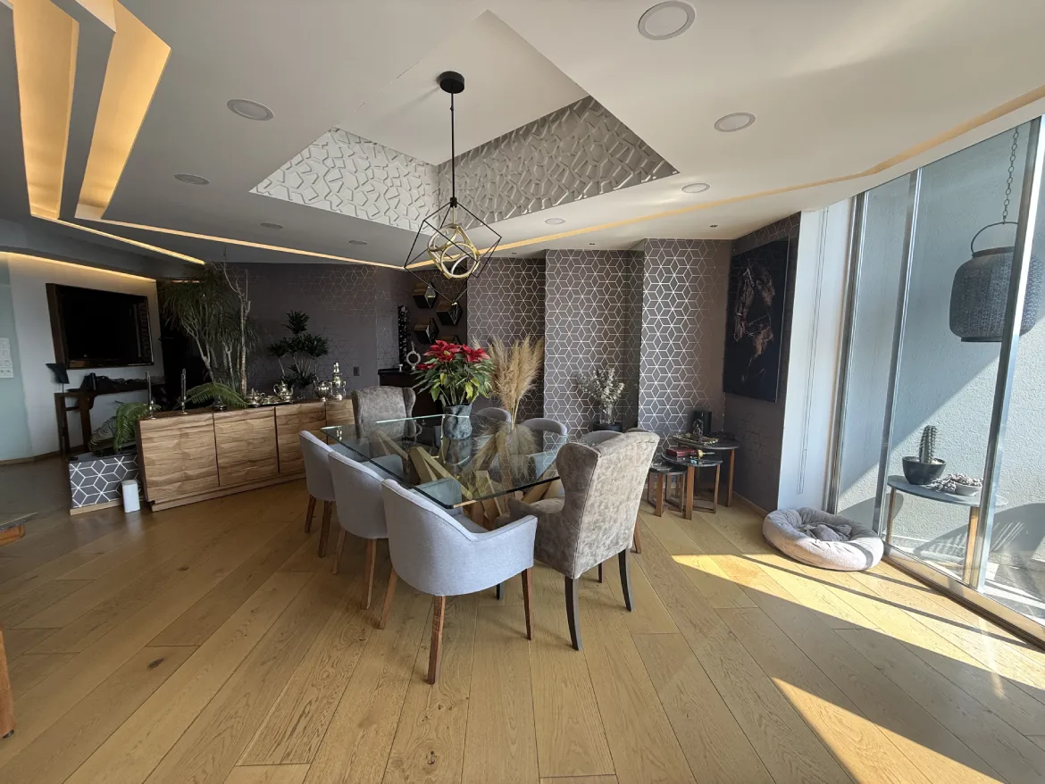 3 Espectacular Penthouse de Lujo con Vista al Lago