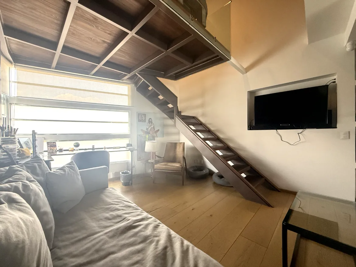 5 Espectacular Penthouse de Lujo con Vista al Lago